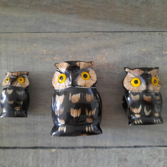 Vintage Carved Owl Figurines - Set of 3 - Picture 5 of 8